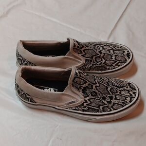 Vans Women's Black and Cream Snake Print Slip-Ons Size 6.5 Preowned